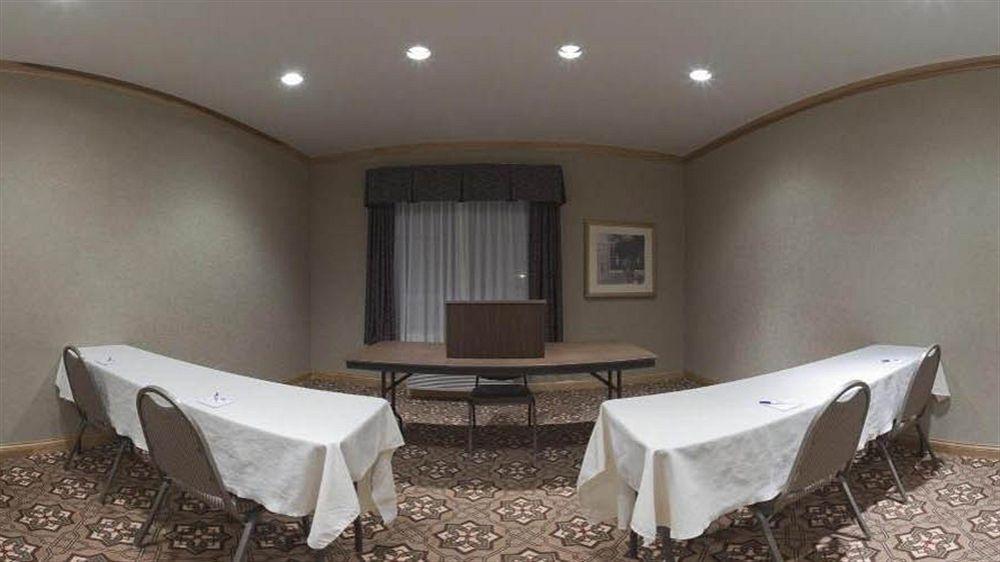 Holiday Inn Express Greensburg By Ihg מראה חיצוני תמונה