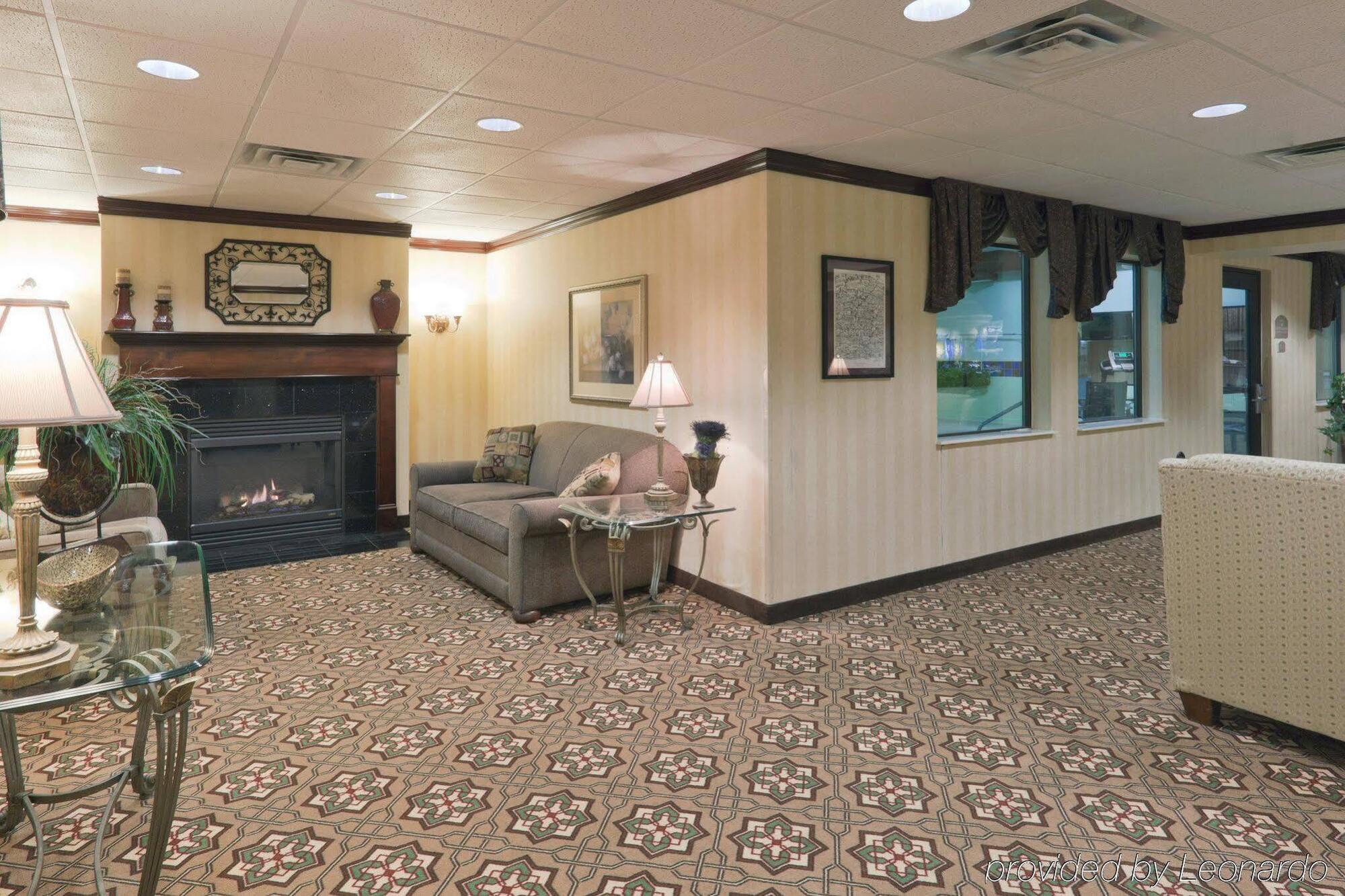 Holiday Inn Express Greensburg By Ihg מראה חיצוני תמונה